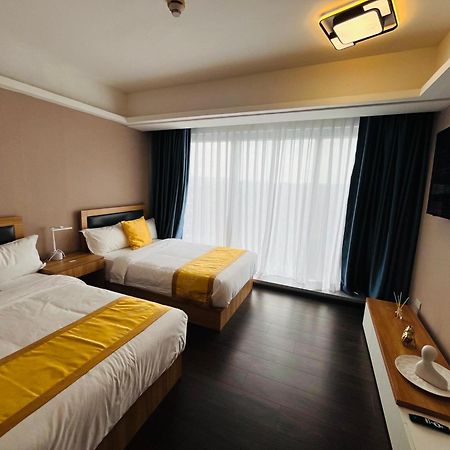 Aeontower Suites&Hotel By Cmc Davao City Esterno foto