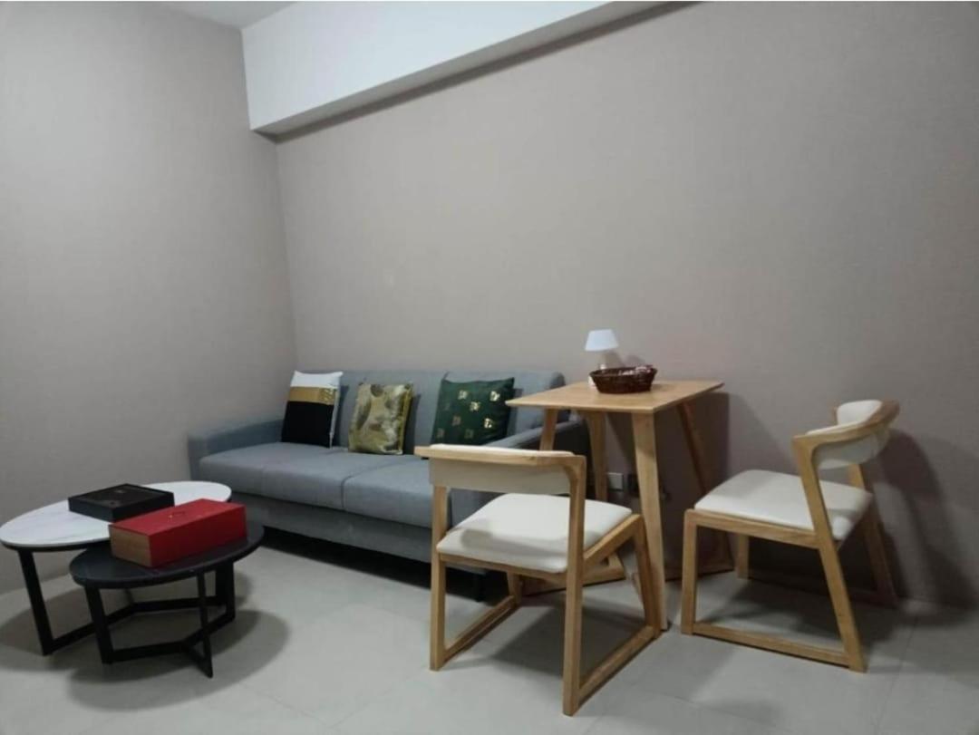Aeontower Suites&Hotel By Cmc Davao City Esterno foto