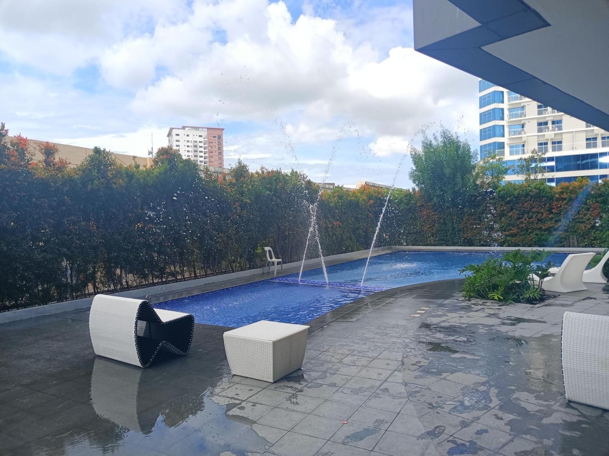 Aeontower Suites&Hotel By Cmc Davao City Esterno foto
